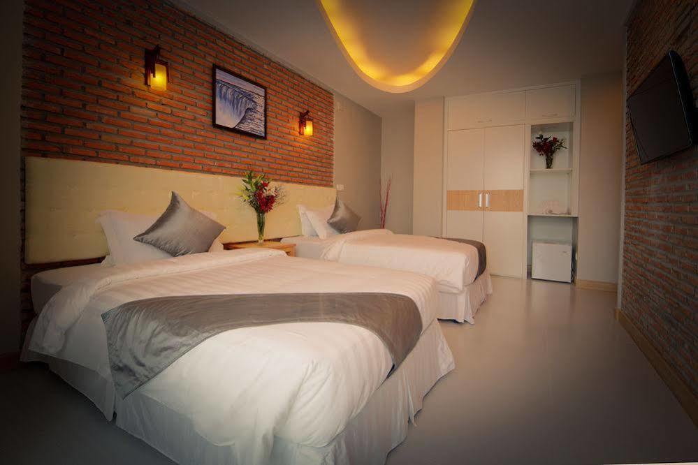 Colina Sky Hotel Пном Пен Екстериор снимка