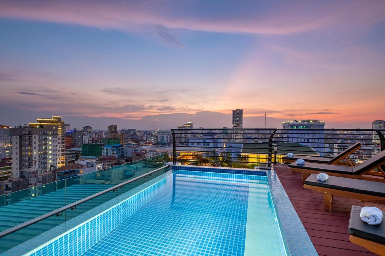 Colina Sky Hotel Пном Пен Екстериор снимка