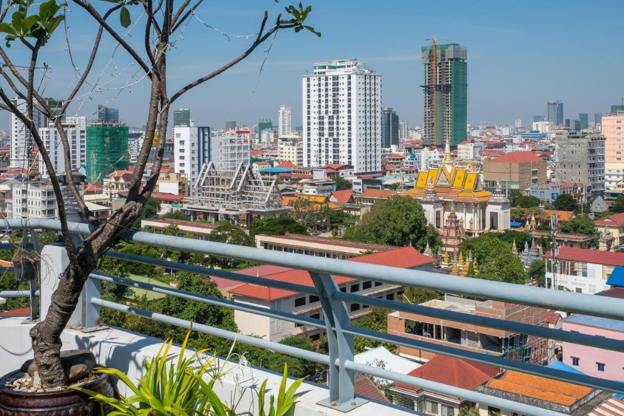 Colina Sky Hotel Пном Пен Екстериор снимка